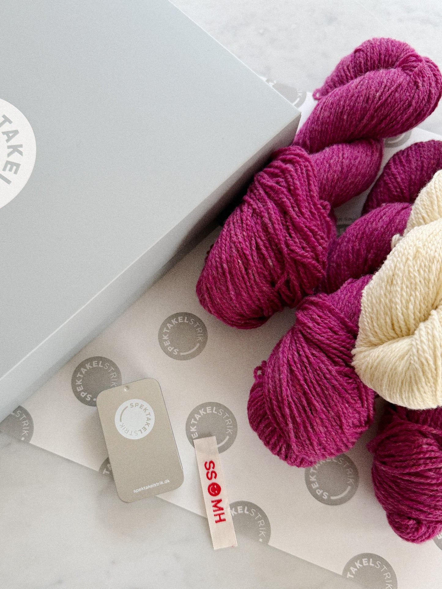 Fri Sweater Baby Knit Kit DUO