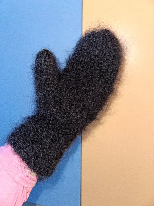 Fat Fur Mittens Knit Kit