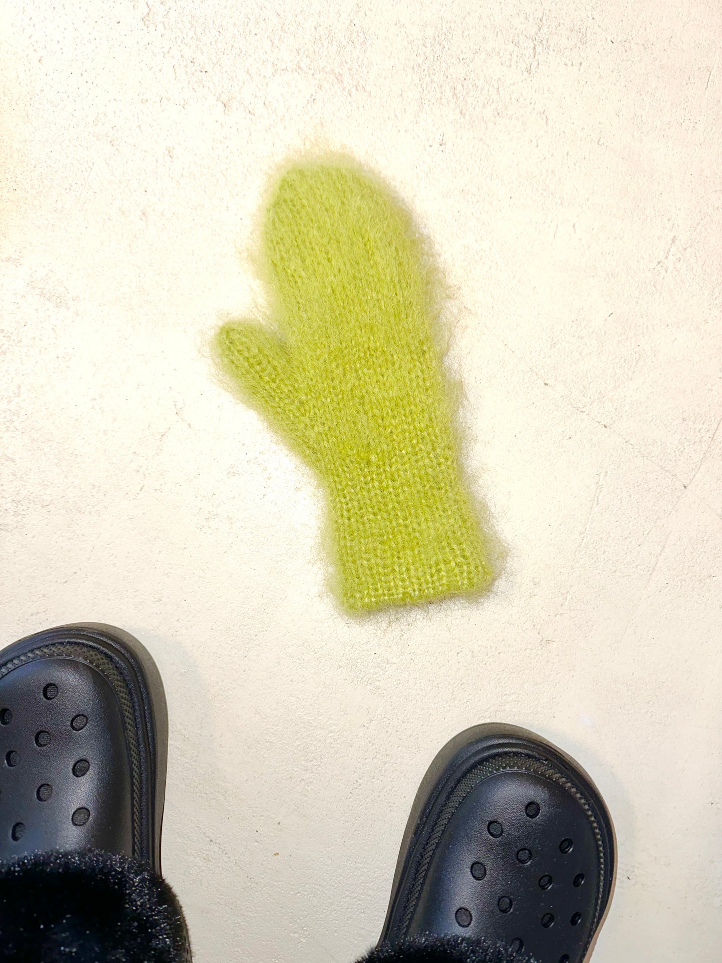 Fat Fur Mittens Knit Kit